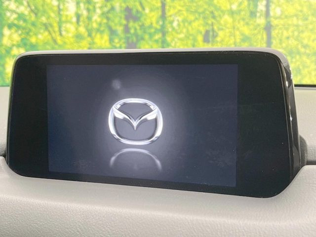 �y�}�c�_�R�l�N�g�z�ԓ��̕��͋C�Ƀ}�b�`������̌^�^�C�v�̃f�B�X�v���C�B�e����q�ݒ��Bluetooth�Đ����A�l�X�ȋ@�\���y���߂܂��B��pSD�J�[�h�̂��w���ŁA�i�r�@�\���g�p�o���܂��B