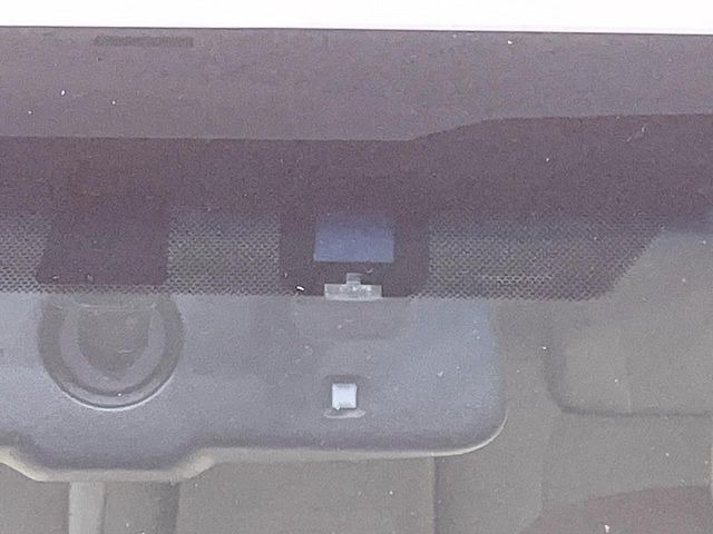 �y�v���N���b�V���Z�[�t�e�B�z�O���̎ԗ��������m���A�Փ˂������Ȏ��͌x��Œ��ӂ𑣂��A�u���[�L�𓥂ޗ͂��T�|�[�g�B�u���[�L�𓥂߂Ȃ������ꍇ�͏Փ˔�Q�y���u���[�L���쓮�A�Փˉ�����T�|�[�g���܂��B