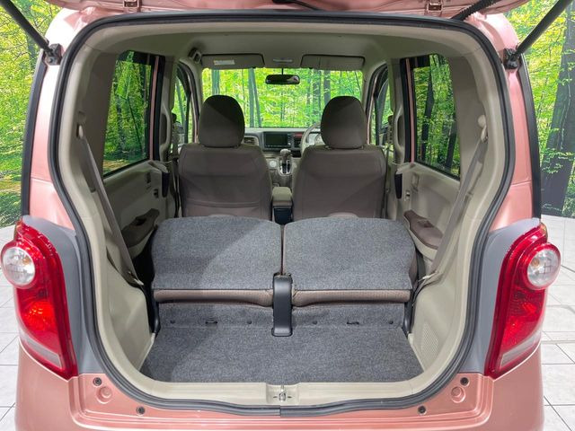 ���i�̂���������ʋ΁A���}���ɏ\���ȉ׎��X�y�[�X���m�ۂ��Ă���܂��B�Z�J���h�V�[�g��|���ƁA�傫�ȉו��̐ύڂ��\�ł���