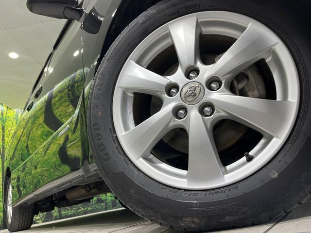 �y����17�C���`�A���~�z�C�[���z�O�ςɃ}�b�`���������A���~�z�C�[���𑕒����Ă���܂��B�e��ЊO�A���~�z�C�[����A�X�^�b�h���X�^�C�����戵�����Ă���܂��B���񂲑��k����������