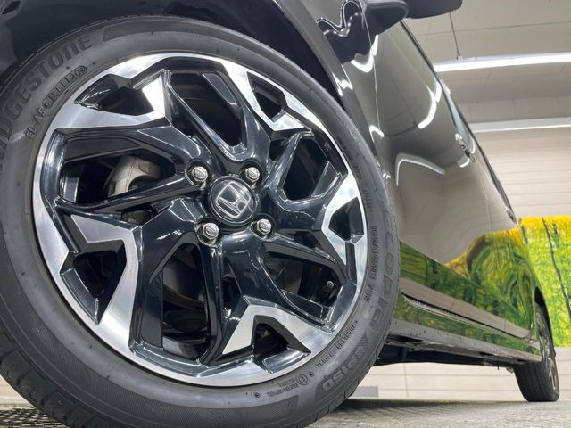 �y�����A���~�z�C�[���z�O�ςɃ}�b�`���������A���~�z�C�[���𑕒����Ă���܂��B�e��ЊO�A���~�z�C�[����A�X�^�b�h���X�^�C�����戵�����Ă���܂��B���񂲑��k����������