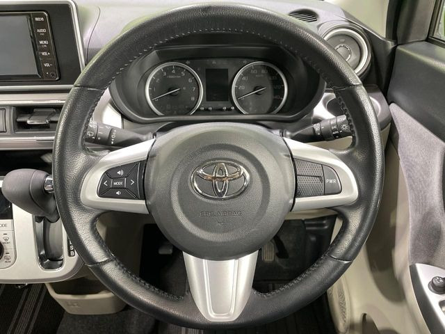 �y�����v�����X�e�A�����O�z�㎿�Ȋv���g�p���邱�ƂŁA��ɂ����������݂ƂĂ��^�]���₷���n���h���ł���