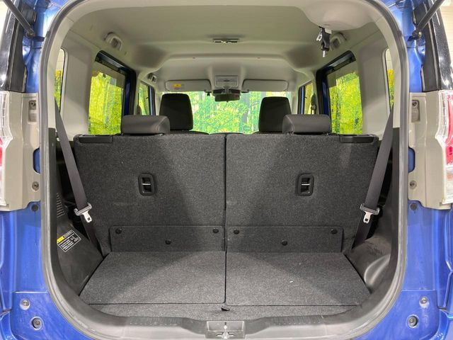 ���i�̂���������ʋ΁A���}���ɏ\���ȉ׎��X�y�[�X���m�ۂ��Ă���܂��B�Z�J���h�V�[�g��|���ƁA�傫�ȉו��̐ύڂ��\�ł���