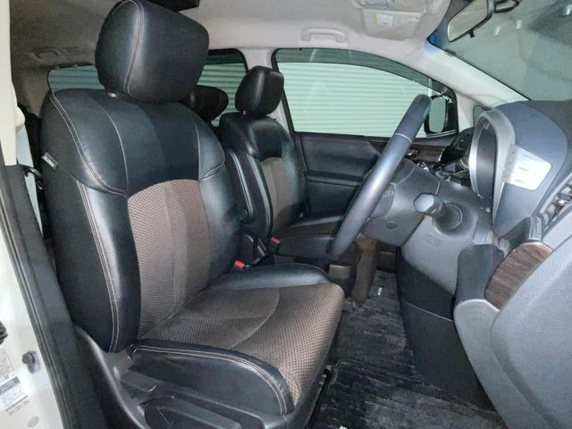 �y�n�[�t���烌�U�[�V�[�g�z�������ƍ���S�n�𗼗������l�C�̃V�[�g���w�ʁE���ʂ̃t�@�u���b�N�f�ނ́A�ʋC���̗ǂ��⊊��ɂ����ɗD��Ă��܂��B�C���╞���ɍ��E���ꂸ���K�ɂ���肢�������܂��B