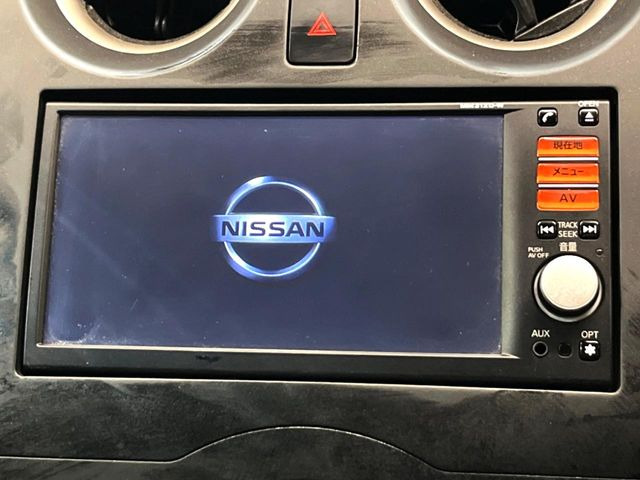 �y�����i�r�z�l�C�̏����i�r�𑕔����Ă���܂��B�i�r�̎g���₷���͂������A�I�[�f�B�I�@�\���[��!�L�����v�◷�s�͂������A�ʋ΂┃�����ȂǕ��i�̃h���C�u���y�����Ȃ�͂���