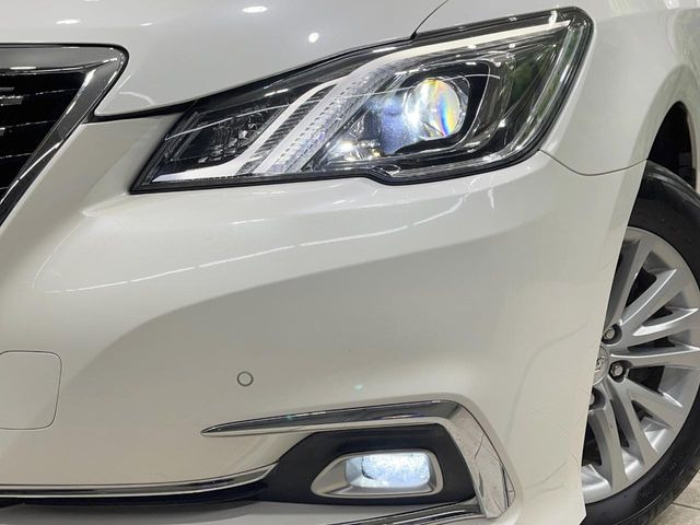 �yLED�w�b�h���C�g�z���V����ԑ��s�����ǍD�Ȏ��E���m�ۂ����S���ĉ^�]�ł��鍂�P�xLED�w�b�h���C�g�𑕔�!�_�����x�������A����d�͂��}�����Ă��܂��B