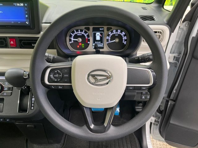 �y�X�}�[�g�A�V�X�g�z���s���ɑO���̎ԗ�����F�����A�Փ˂������Ȏ��͌x��ƃu���[�L�ŏՓˉ���Ɣ�Q�y�����A�V�X�g�B�����S�Ƀh���C�u�����y���݂��������܂��B