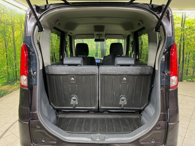 ���i�̂���������ʋ΁A���}���ɏ\���ȉ׎��X�y�[�X���m�ۂ��Ă���܂��B�Z�J���h�V�[�g��|���ƁA�傫�ȉו��̐ύڂ��\�ł���