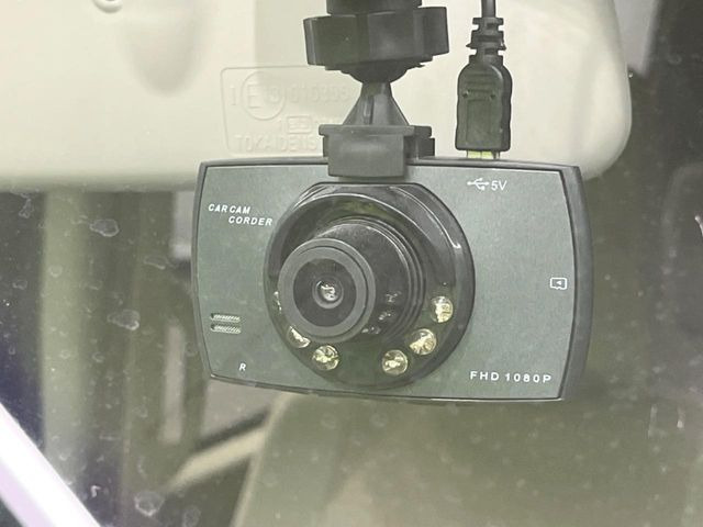 �y�h���C�u���R�[�_�[�z���S�E���S�ȃJ�[���C�t�ɕK�{�̃h���C�u���R�[�_�[�𑕔�!���s���͂������A������^�]�⎖�̂ɑ��������ۂ̏󋵂��f���ŋL�^���A����̃��X�N�ɔ����܂��B