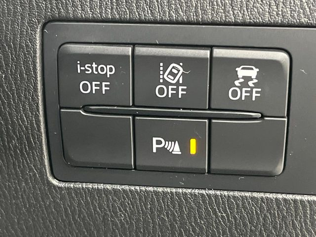 �y�X�}�[�g�V�e�B�u���[�L�T�|�[�g�z�ᑬ���s���ɑO���̎ԗ�����F�����A�Փ˂������Ȏ��͌x��ƃu���[�L�ŏՓˉ���Ɣ�Q�y�����A�V�X�g�B�����S�Ƀh���C�u�����y���݂��������܂��B