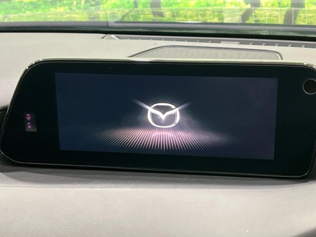 �y�}�c�_�R�l�N�g�i�r�z�ԓ��̕��͋C�Ƀ}�b�`������̌^�^�C�v�̃i�r�B�e����q�ݒ��Bluetooth�Đ����A�l�X�ȋ@�\���y���߂܂��B�����I�ȃ_�C�������삪�\�ŁA�g��������ǍD�ł��B