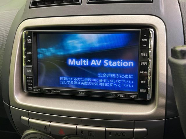 �y�����i�r�z�l�C�̏����i�r�𑕔����Ă���܂��B�i�r�̎g���₷���͂������A�I�[�f�B�I�@�\���[��!�L�����v�◷�s�͂������A�ʋ΂┃�����ȂǕ��i�̃h���C�u���y�����Ȃ�͂���