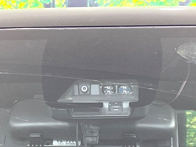 �y�g���^�Z�[�t�e�B�Z���X�z���s���ɑO���̎ԗ�����F�����A�Փ˂������Ȏ��͌x��ƃu���[�L�ŏՓˉ���Ɣ�Q�y�����A�V�X�g�B�����S�Ƀh���C�u�����y���݂��������܂��B