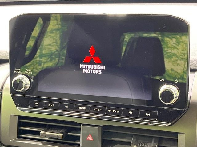 �y�����i�r�z�l�C�̏����i�r�𑕔����Ă���܂��B�i�r�̎g���₷���͂������A�I�[�f�B�I�@�\���[��!�L�����v�◷�s�͂������A�ʋ΂┃�����ȂǕ��i�̃h���C�u���y�����Ȃ�͂���