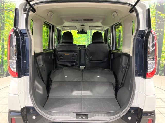 ���i�̂���������ʋ΁A���}���ɏ\���ȉ׎��X�y�[�X���m�ۂ��Ă���܂��B�Z�J���h�V�[�g��|���ƁA�傫�ȉו��̐ύڂ��\�ł���