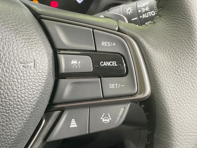 �y�A�_�v�e�B�u�N���[�Y�R���g���[���z�������H�ł̒��������s���y��!!�����ő��x��ۂN���[�Y�R���g���[�����A�Փˌy���V�X�e���ƘA�g���A�O���̎ԗ������m���ĎԊԂ�ۂ悤�ɑ��x���߂��Ă���܂�!!