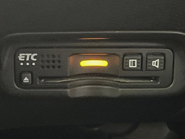 【ETC】高速道路の料金所をストレスなく通過!話題のスポットやサービスエリアに多い「スマートIC」利用時は必須のアイテムです。当店でセットアップを実施、ご納車当日からすぐにご利用いただけます!