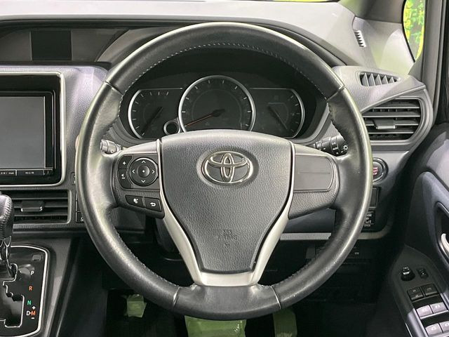 �y�����v�����X�e�A�����O�z�㎿�Ȋv���g�p���邱�ƂŁA��ɂ����������݂ƂĂ��^�]���₷���n���h���ł���