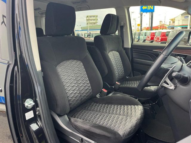 �^�]�ȃV�[�g���͎g�p�������Ȃ��A�ǍD�ȏ�ԂƂȂ��Ă��܂��B���J�Ɏg���Ă������Ƃ��悭�킩��܂��ˁB