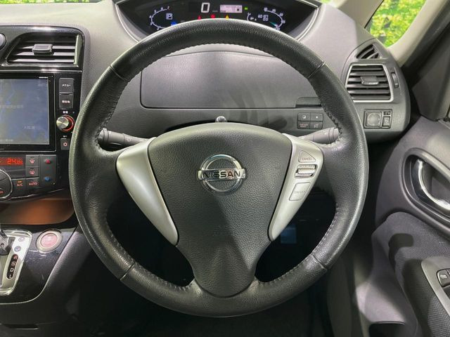 �y�����v�����X�e�A�����O�z�㎿�Ȋv���g�p���邱�ƂŁA��ɂ����������݂ƂĂ��^�]���₷���n���h���ł���