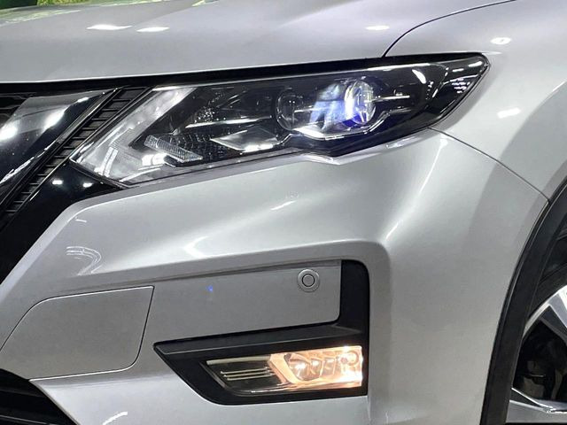 �yLED�w�b�h���C�g�z���V����ԑ��s�����ǍD�Ȏ��E���m�ۂ����S���ĉ^�]�ł��鍂�P�xLED�w�b�h���C�g�𑕔�!�_�����x�������A����d�͂��}�����Ă��܂��B