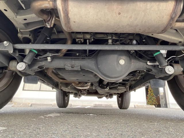 ����肪���ꂢ�Ȃ����ɁA�h�K���H�̎{�H���I�X�X���B�~��n��͂������A���ݕ��ɂ��Z���̕���A��Ń}�����E�E�B���^�[�X�|�[�c���������ɂ��D�]���������Ă���܂��B