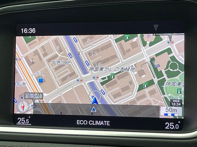 �������i�r:��̊��̂���i�r�́A����������ԓ������o���Ă���܂��BBluetooth�Đ��ȂǃI�[�f�B�I�@�\���[�����Ă���܂��̂ŁA�^�]�����y���߂܂���