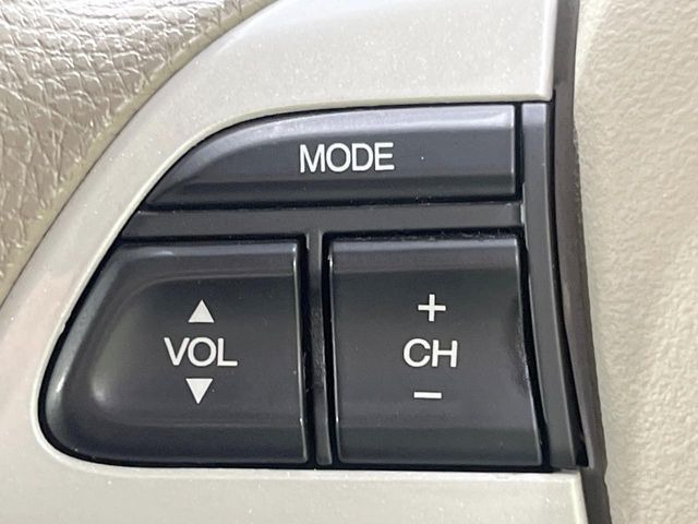 �y�X�e�A�����O�X�C�b�`�z�^�]���A�O������ڐ������炷���ƂȂ��A�I�[�f�B�I���̑��삪�\�ȕ֗��@�\!���S&���K�ȃh���C�u�����o���Ă���܂���