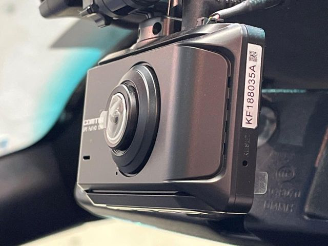 �y�h���C�u���R�[�_�[�z���S�E���S�ȃJ�[���C�t�ɕK�{�̃h���C�u���R�[�_�[�𑕔�!���s���͂������A������^�]�⎖�̂ɑ��������ۂ̏󋵂��f���ŋL�^���A����̃��X�N�ɔ����܂��B