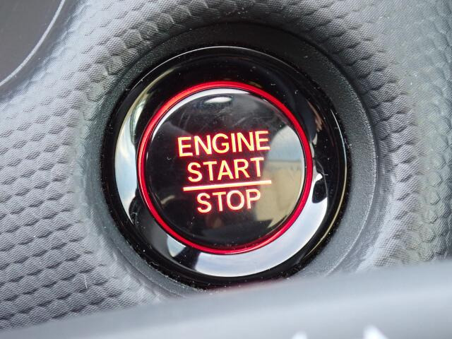 �L�[���X�v�b�V���X�^�[�g�V�X�e�����̗p���Ă���܂�!�{�^����ŃG���W���n�����\�Ȃ̂ŁA�L�[��T�����Ƃ��Ȃ��Ȃ�܂���!