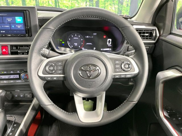 �y�����v�����X�e�A�����O�z�㎿�Ȋv���g�p���邱�ƂŁA��ɂ����������݂ƂĂ��^�]���₷���n���h���ł���