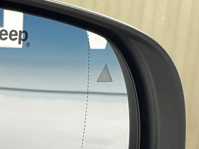 ���u���C���h�A�V�X�g�Z���T�[:���p����̎Ԃ����m���A�h���C�o�[���Ԑ��ύX���s���ۂɁA�x�����Ƌ��ɒ��ӂ𑣂��Ă������S�x���@�\�ł�!