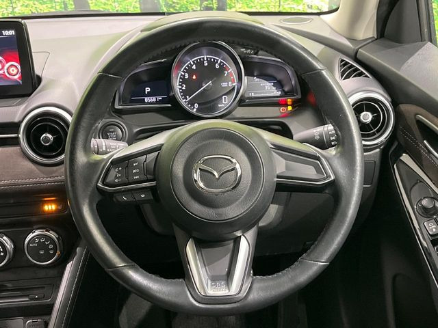 �y�����v�����X�e�A�����O�z�㎿�Ȋv���g�p���邱�ƂŁA��ɂ����������݂ƂĂ��^�]���₷���n���h���ł���