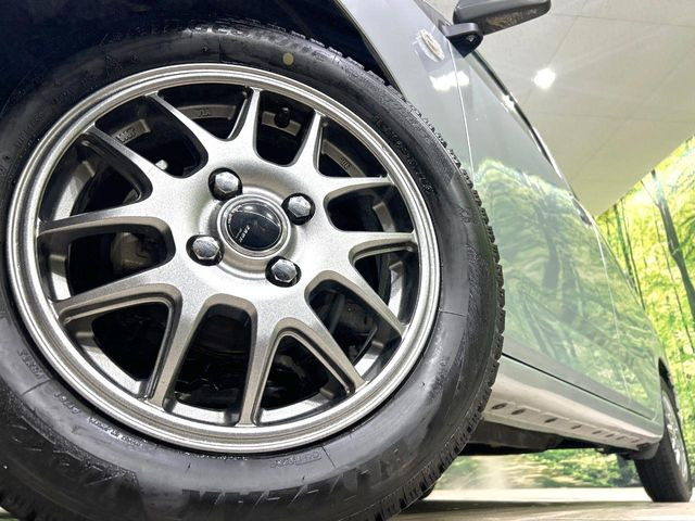 �y14�C���`�A���~�z�C�[���z�O�ςɃ}�b�`�����A���~�z�C�[���𑕒����Ă���܂��B�e��A���~�z�C�[����A�X�^�b�h���X�^�C�����戵�����Ă���܂��B���񂲑��k����������