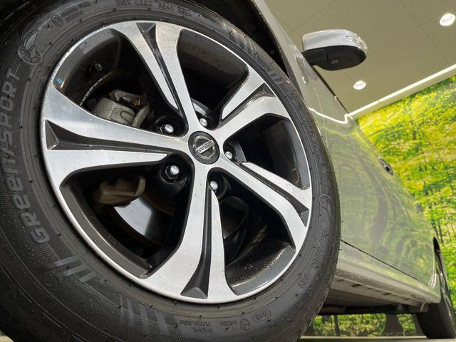 �y����16�C���`�A���~�z�C�[���z�O�ςɃ}�b�`���������A���~�z�C�[���𑕒����Ă���܂��B�e��ЊO�A���~�z�C�[����A�X�^�b�h���X�^�C�����戵�����Ă���܂��B���񂲑��k����������