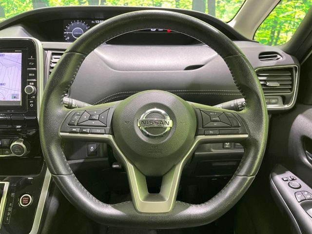 �y�����v�����X�e�A�����O�z�㎿�Ȋv���g�p���邱�ƂŁA��ɂ����������݂ƂĂ��^�]���₷���n���h���ł���