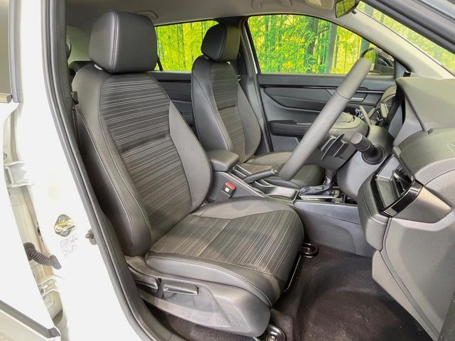 �y�n�[�t���U�[�V�[�g�z�������ƍ���S�n�𗼗������l�C�̃V�[�g���w�ʁE���ʂ̃t�@�u���b�N�f�ނ́A�ʋC���̗ǂ��⊊��ɂ����ɗD��Ă��܂��B�C���╞���ɍ��E���ꂸ���K�ɂ���肢�������܂��B