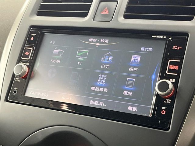 �y�����i�r�z�l�C�̏����i�r�𑕔����Ă���܂��B�i�r�̎g���₷���͂������A�I�[�f�B�I�@�\���[��!�L�����v�◷�s�͂������A�ʋ΂┃�����ȂǕ��i�̃h���C�u���y�����Ȃ�͂���