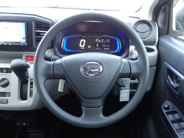 �I���b�N�X�F�蒆�ÎԂ͌��I�����㎿�Ȏ��q�݂̂����͂��v���܂��B�S�ԂɃv���̐E�l�ɂ��O�ꂵ�����O���̐��|�A�����グ�Ă���܂��B