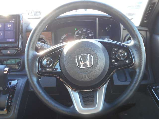 N-ONEオリジナル スタイルプラス アーバン 4WD