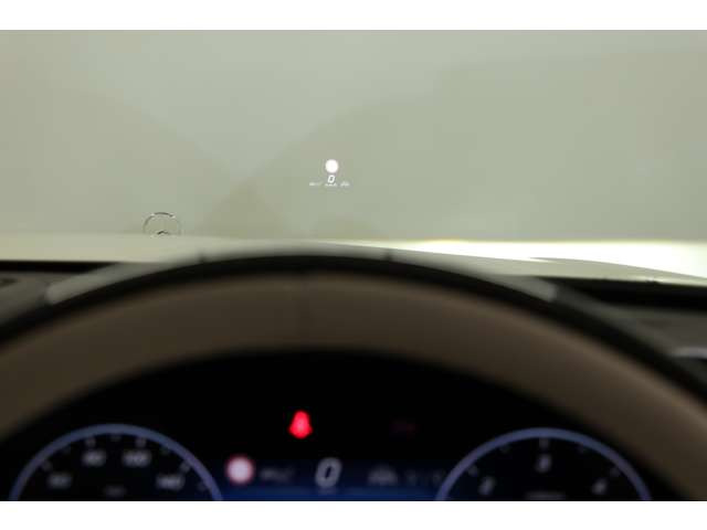 S�N���X3��}�X�g�I�v�V������AMG���C���A���U�[�G�N�X�N���[�V�uPKG�A�x�[�V�b�NPKG�𑕔����Ă���A20�C���`�z�C�[����T�����[�t�A�u�����X�^�[�̃T�E���h�V�X�e������ �؎d�l��1��ł��B