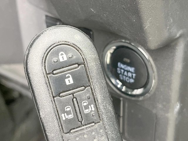 �y�L�[�t���[�V�X�e���z�J�o����|�P�b�g�ɓ��ꂽ�܂܂ł��h�A�̎{���E�������\�ȃX�}�[�g�L�[�𑕔��B�G���W���̃I���E�I�t�����J�M�����o���K�v����������Ƃ��Ă��֗��ł���