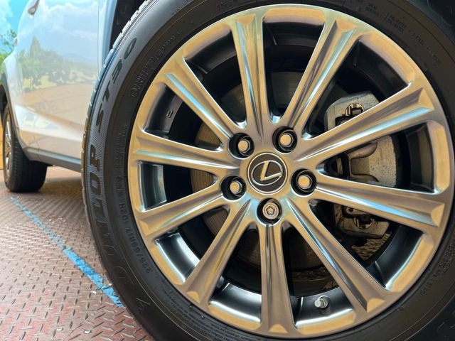 �y����17�C���`�A���~�z�C�[���z�O�ςɃ}�b�`���������A���~�z�C�[���𑕒����Ă���܂��B�e��ЊO�A���~�z�C�[����A�X�^�b�h���X�^�C�����戵�����Ă���܂��B���񂲑��k����������