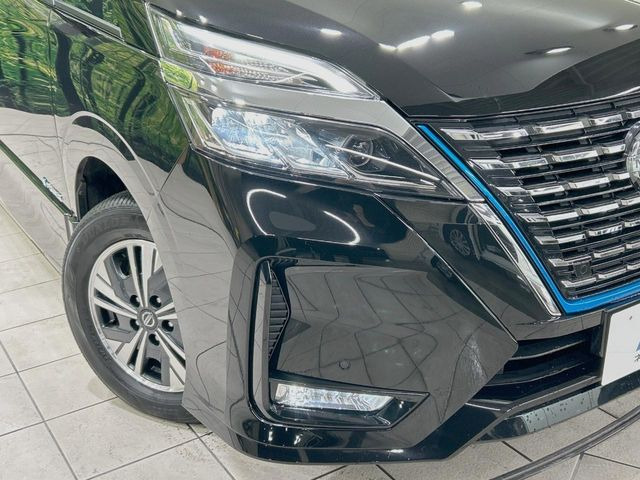 �yLED�w�b�h���C�g�z���V����ԑ��s�����ǍD�Ȏ��E���m�ۂ����S���ĉ^�]�ł��鍂�P�xLED�w�b�h���C�g�𑕔�!�_�����x�������A����d�͂��}�����Ă��܂��B