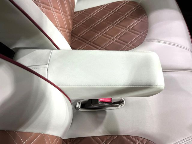 �y�A�[�����X�g�z�^�]���̐g�̂̕��S���y�����Ă����A�[�����X�g�𑕔���