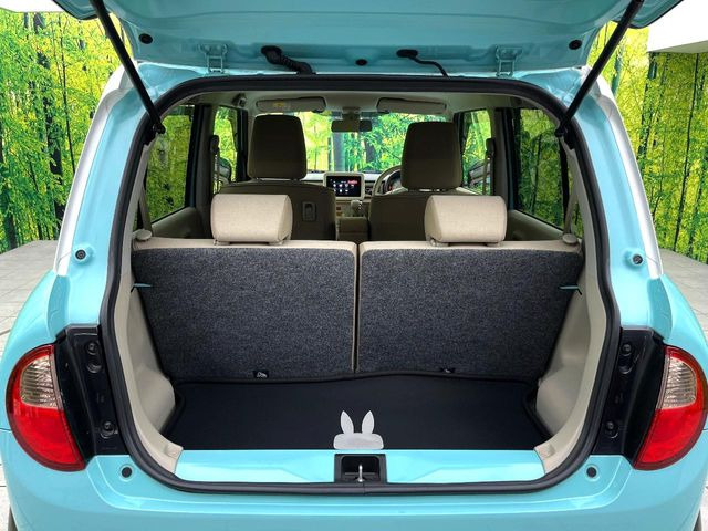 ���i�̂���������ʋ΁A���}���ɏ\���ȉ׎��X�y�[�X���m�ۂ��Ă���܂��B�Z�J���h�V�[�g��|���ƁA�傫�ȉו��̐ύڂ��\�ł���