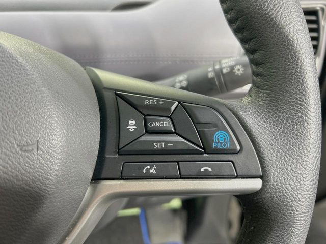 �y�v���p�C���b�g�z�������H�ł̒��������s���y��!!�a�؎��Ə��񑖍s�̃V�[���ŁA�A�N�Z���E�u���[�L�E�X�e�A�����O�������Ő��䂵�A�������^�]�̕��S���y�����Ă���܂���