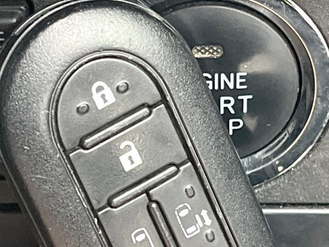 �y�L�[�t���[�V�X�e���z�J�o����|�P�b�g�ɓ��ꂽ�܂܂ł��h�A�̎{���E�������\�ȃX�}�[�g�L�[�𑕔��B�G���W���̃I���E�I�t�����J�M�����o���K�v����������Ƃ��Ă��֗��ł���