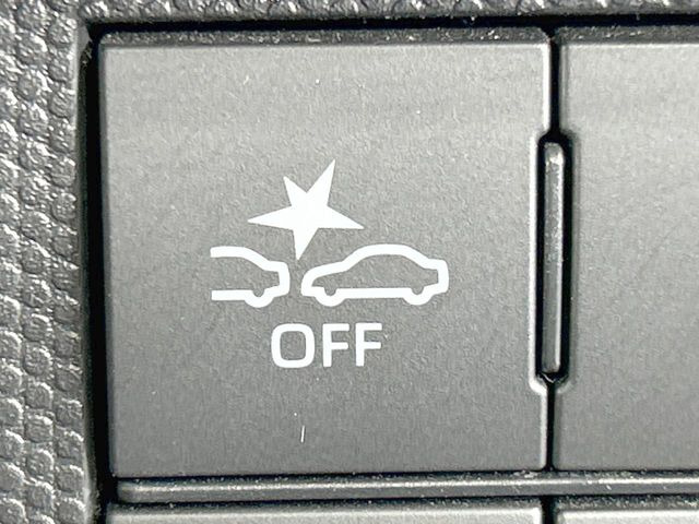 �y�X�}�[�g�A�V�X�g�z���s���ɑO���̎ԗ�����F�����A�Փ˂������Ȏ��͌x��ƃu���[�L�ŏՓˉ���Ɣ�Q�y�����A�V�X�g�B�����S�Ƀh���C�u�����y���݂��������܂�