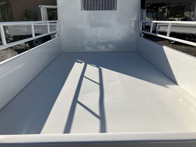 キャンター3.0 強化ダンプ 全低床 ディーゼル